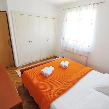 Villa Luna With Seaview Apartment Petrčane