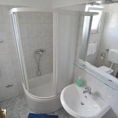 Villa Luna With Seaview Apartment