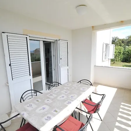 Apartment Villa Luna With Seaview Petrčane