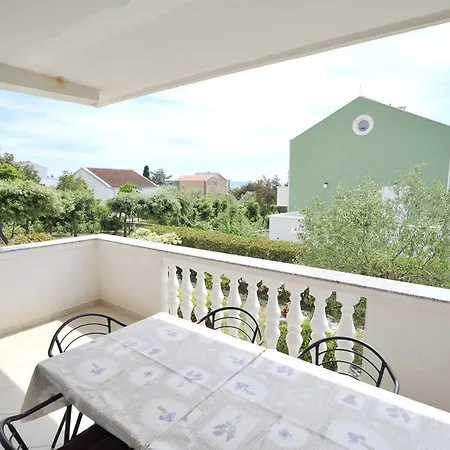 Villa Luna With Seaview Apartment Petrčane