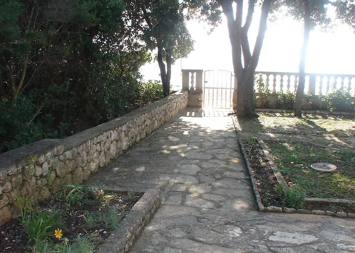 Luna With Seaview * بيتريتْشاني