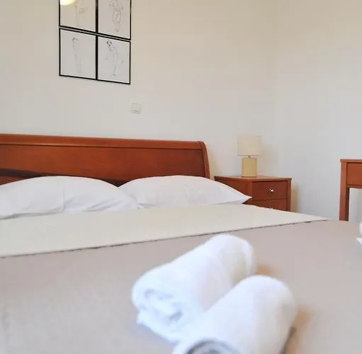 Luna With Seaview * بيتريتْشاني