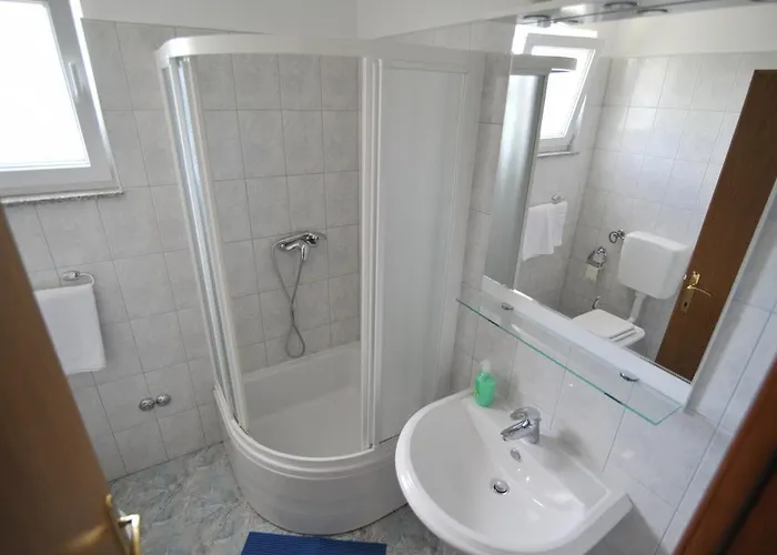 Luna With Seaview شقة