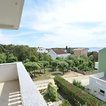 Luna With Seaview アパート ペトルチャネ