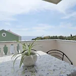 Luna With Seaview ペトルチャネ