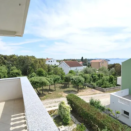 Luna With Seaview Apartman Petrčane