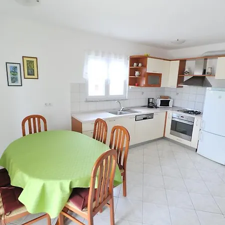 Luna With Seaview Petrčane