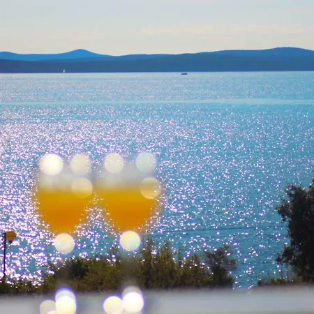 Luna With Seaview Apartman Petrčane